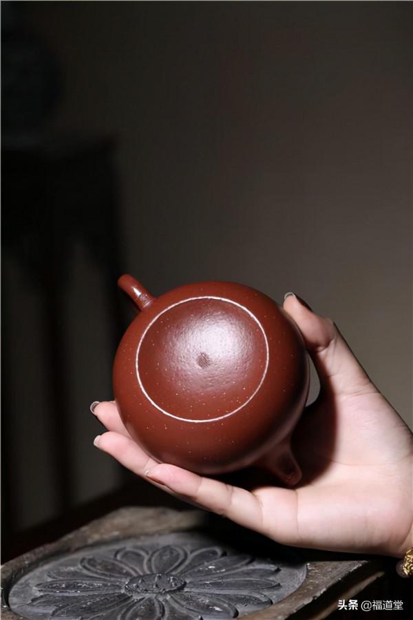 這把壺底別緻的文旦壺，值得一看