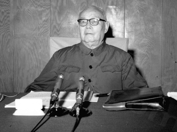 1955年全軍大授銜,這麼重要的場合,為何有3位元帥缺席了? 1955年全軍大授銜,這麼重要的場合,為何有3位元帥缺席了?