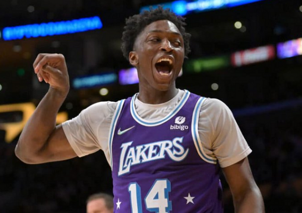 誰能轉正？NBA僅剩8位臨時工，考神師弟在列，湖人準備好合同吧