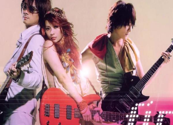 “從紅極一時到落魄”7個組合，有人街頭又擺攤，有人瘦到剩100斤