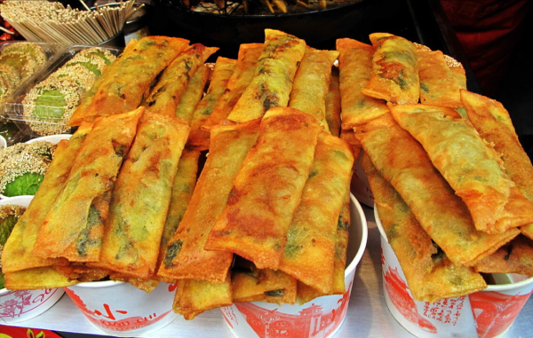 湖北人為啥喜歡用一次性餐具來吃飯?看完懂了,原來不是為了省錢 湖北人為啥喜歡用一次性餐具來吃飯?看完懂了,原來不是為了省錢