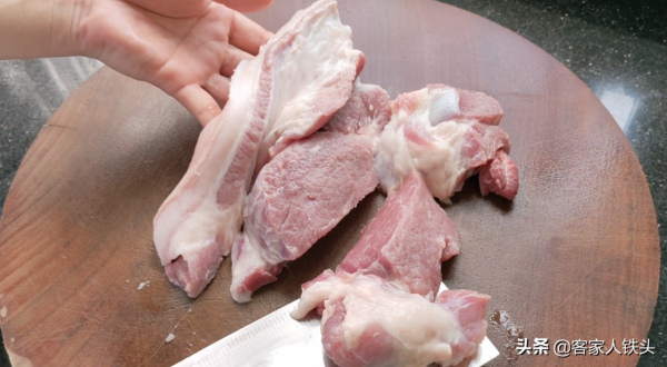 愛吃梅頭肉的收藏嘍,這一個做法廣東人百吃不膩,鹹香好吃又下飯 愛吃梅頭肉的收藏嘍,這一個做法廣東人百吃不膩,鹹香好吃又下飯