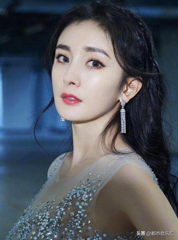 明星高畫質美圖桌布楊冪