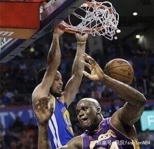 NBA 史蒂芬庫裡 改變了一個時代的打法