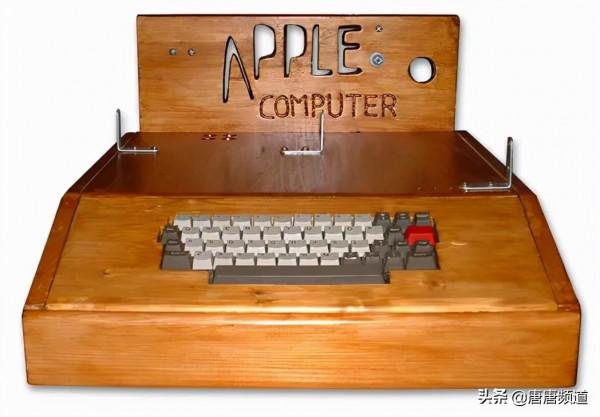 今日科技熱點:因為有蘋果標,這木製電腦一臺要320萬 今日科技熱點:因為有蘋果標,這木製電腦一臺要320萬