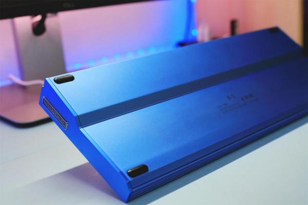 全金屬外殼,半隻腳踏進客製化 睿匠工坊 R87鍵盤 全金屬外殼,半隻腳踏進客製化 睿匠工坊 R87鍵盤