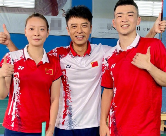 領證了!國羽名將公開喜訊,嬌妻端莊有氣質,賈一凡送祝福:真美 領證了!國羽名將公開喜訊,嬌妻端莊有氣質,賈一凡送祝福:真美