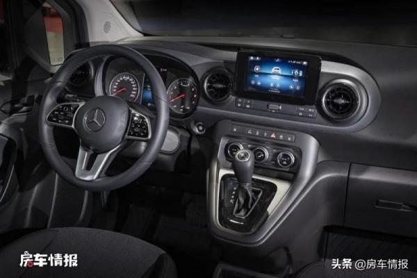 新款賓士露營車,雙層設計可睡4人帶小廚房,20多萬上班也能開 新款賓士露營車,雙層設計可睡4人帶小廚房,20多萬上班也能開