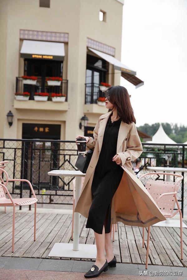 中年女性怎麼穿才好看？四款百搭秋裝穿搭Look，洋氣減齡顯貴氣