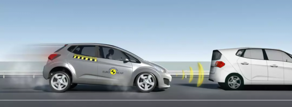 自動剎車輔助，都是騙人的玩意兒？