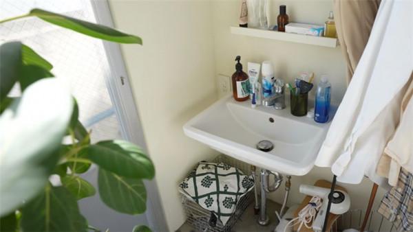 日本小哥蝸居7㎡公寓，吃住全在浴缸裡？網友：還沒我家陽臺大呢