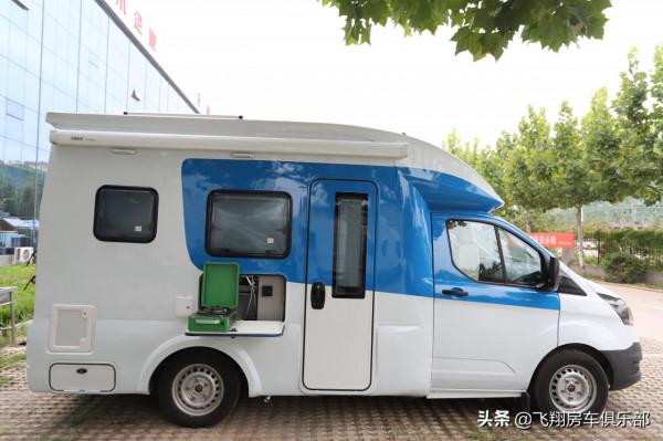 柴油三寶+前置升降吊床,小飛象房車精緻內飾,吃住娛樂一車多用 柴油三寶+前置升降吊床,小飛象房車精緻內飾,吃住娛樂一車多用