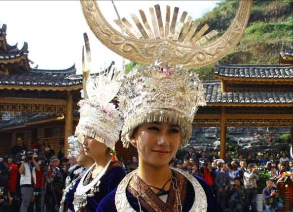 為何去苗族旅遊不願買當地的銀飾?導遊告訴我們實情,看完明白了 為何去苗族旅遊不願買當地的銀飾?導遊告訴我們實情,看完明白了