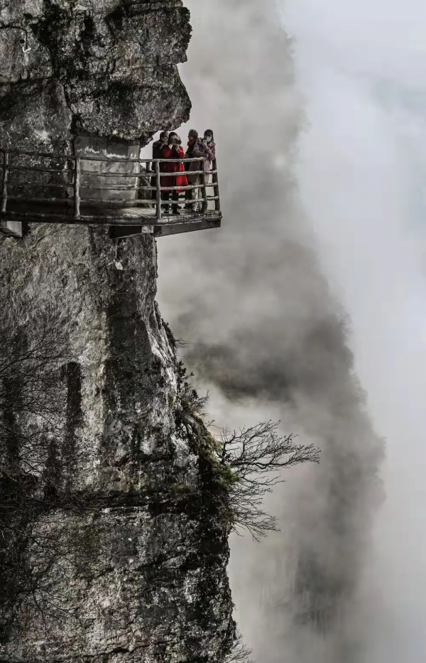 火速圍觀！新華社等多家媒體爭相報道雲端上的絕美秋色