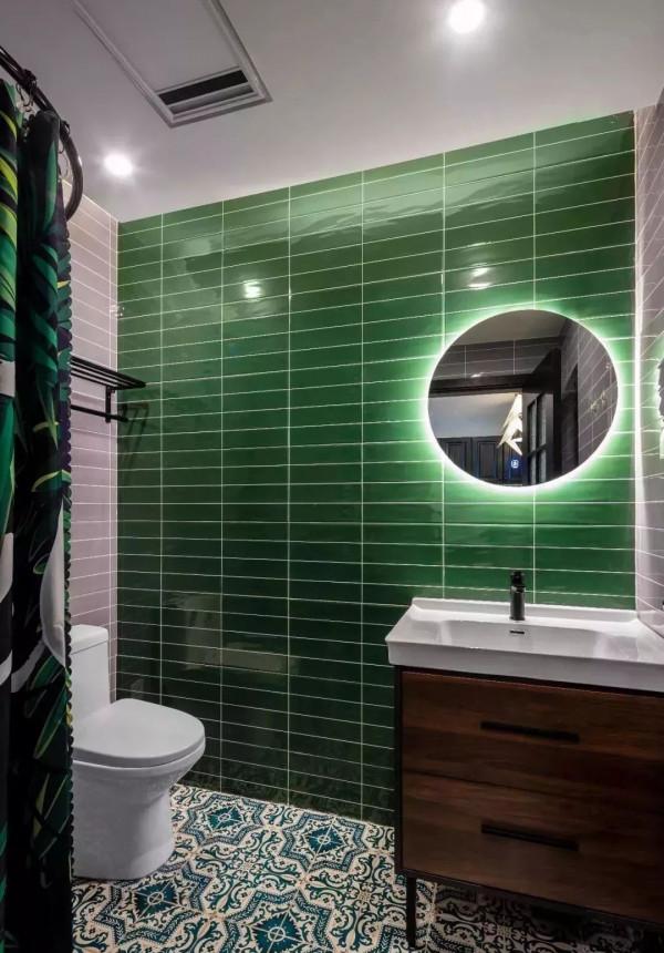 牆壓地還是地壓牆？衛生間瓷磚鋪貼方法不對，有你哭的時候