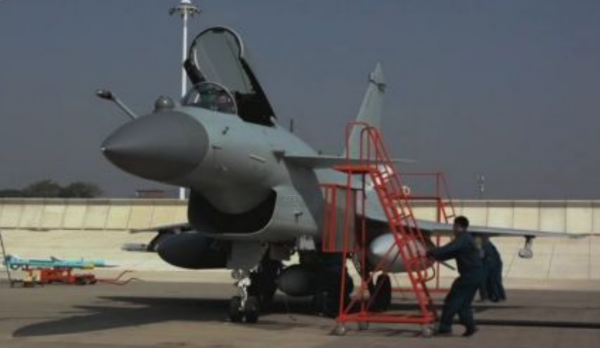 立足於實戰，解放軍武直10開展新戰術演練，提升陸航部隊作戰能力