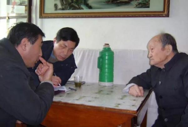 軍統特工毒殺三名日本軍官嫌不過癮，質問長官：美國毒藥咋也不靈