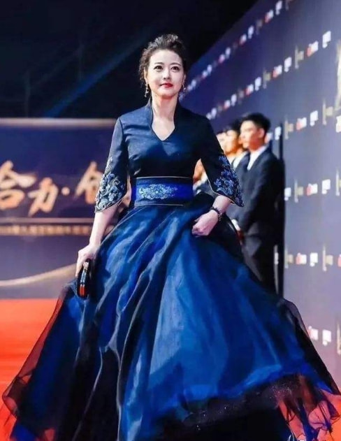 周海媚：歷經8段揪心戀情，不戀愛不結婚，對男人徹底失望