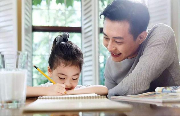 試卷上的“家長簽名”火了，用心程度讓人稱讚，難怪學生能考高分