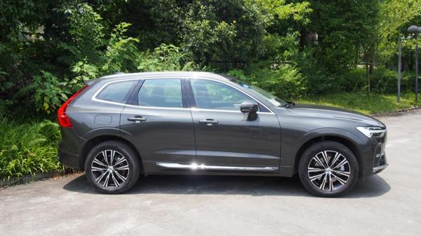 別看是二線豪華品牌，還是有幾把刷子的，試駕沃爾沃新款XC60