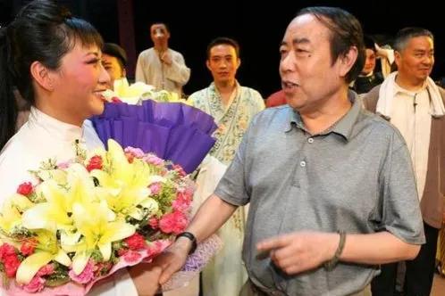 70歲賈平凹新作《暫坐》,為什麼被封“當代《紅樓夢》” 70歲賈平凹新作《暫坐》,為什麼被封“當代《紅樓夢》”