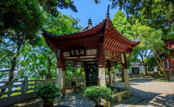 因蘇軾而火的江西名山，坐擁“千古奇音”，憑欄遠眺，風景宜人