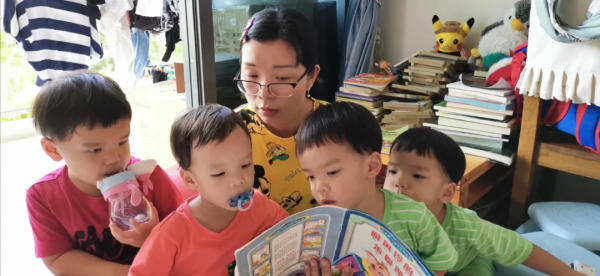 快樂又崩潰！我在新加坡7年，連生了5個兒子......