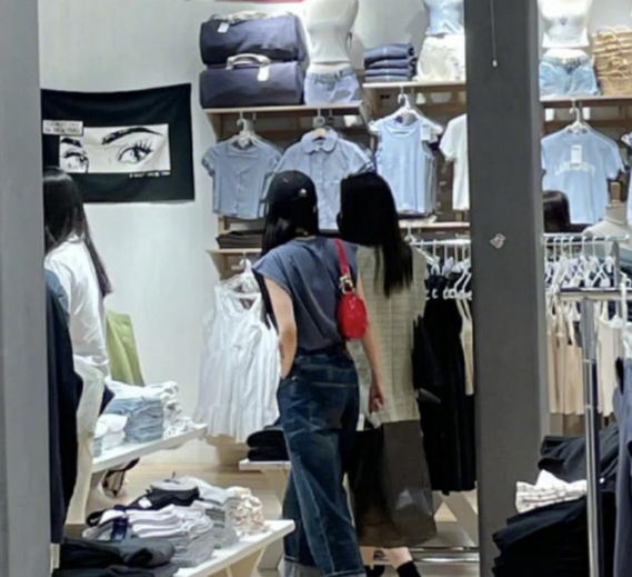 Angelababy、楊冪、宋祖兒都逛這家店,是什麼底氣,女星如此鍾愛 Angelababy、楊冪、宋祖兒都逛這家店,是什麼底氣,女星如此鍾愛