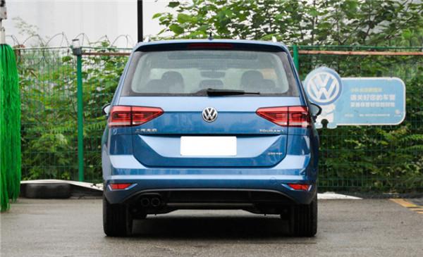 評測大眾途安L，緊湊型MPV，搭載1&period;4T發動機，都有哪些優缺點？