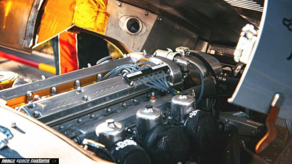 從北京到巴黎,老爺車伴隨他們行萬里路(上) 從北京到巴黎,老爺車伴隨他們行萬里路(上)