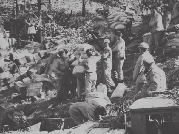 志願軍在朝鮮構築鋼鐵運輸線,從此告別雪水炒麵,喝豆漿吃油條 志願軍在朝鮮構築鋼鐵運輸線,從此告別雪水炒麵,喝豆漿吃油條