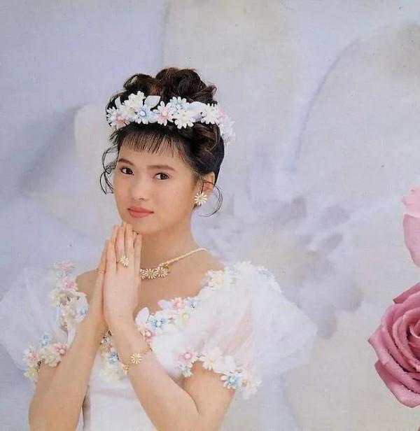 甜美女神伊能靜,真性情、真颯爽的“女豪傑” 甜美女神伊能靜,真性情、真颯爽的“女豪傑”