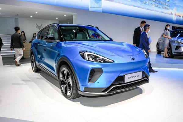 國產智慧電動汽車,SUV極狐 阿爾法T,開車變成了享受 國產智慧電動汽車,SUV極狐 阿爾法T,開車變成了享受