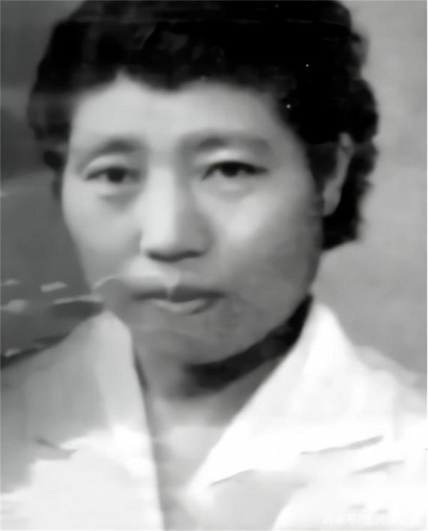 解放軍中的日本女兵,在中國部隊生活7年,回國後晚年結局悽慘 解放軍中的日本女兵,在中國部隊生活7年,回國後晚年結局悽慘