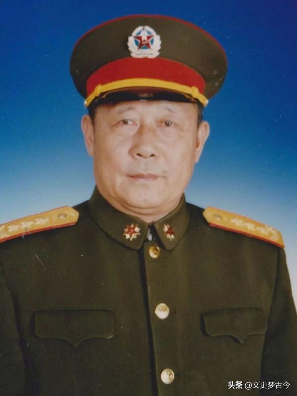 1994年,中央軍委晉升19位上將,他們都是誰?擔任什麼職務? 1994年,中央軍委晉升19位上將,他們都是誰?擔任什麼職務?