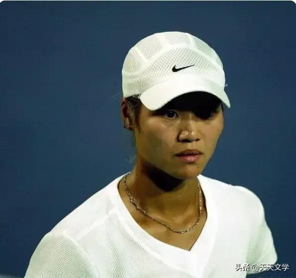 靠自己本事掙錢吃飯的“網壇一姐”李娜:他在身邊,就有翻身機會 靠自己本事掙錢吃飯的“網壇一姐”李娜:他在身邊,就有翻身機會