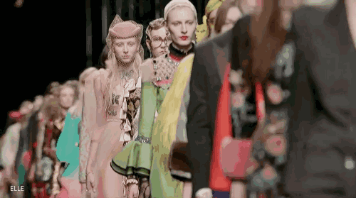 55歲大媽剛戒毒又患癌，第一次拿起畫筆便完美蛻變Gucci金牌畫師