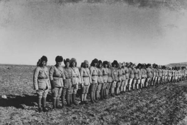 一仗打掉幾十萬發機槍彈！晉綏軍精銳師的火力，為何這麼強？