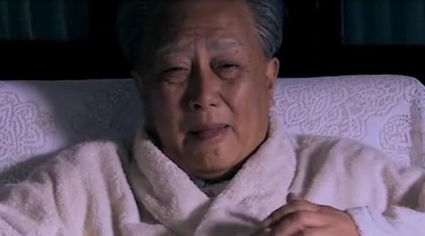 一代偉人毛澤東，晚年病痛纏身，仍要為人民服務！致敬毛主席