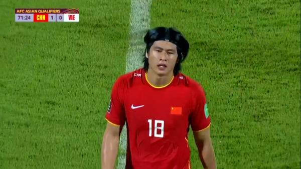 國足3-2越南球員評分,武磊梅開二度8.6分,李鐵2處換人值得商榷 國足3-2越南球員評分,武磊梅開二度8.6分,李鐵2處換人值得商榷