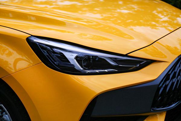 自家兄弟都很優秀 名爵MG5跟榮威i5怎麼選？