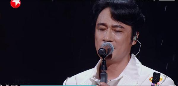 《追光吧》首播，周曉鷗、尼坤、吳鎮宇集體懷舊？三首歌太催淚