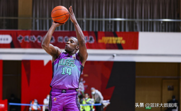 央視直播！山東四川勝負難料，徐長鎖迎救命稻草，哈達迪PK陶漢林