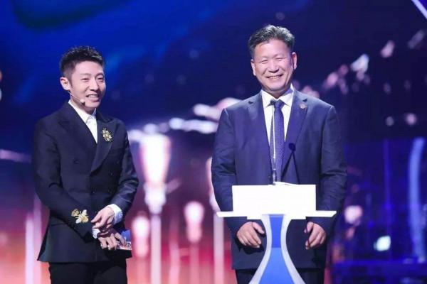 撒貝南：風光背後有淚水，母親去世後追悔莫及，加倍對父親妻兒好