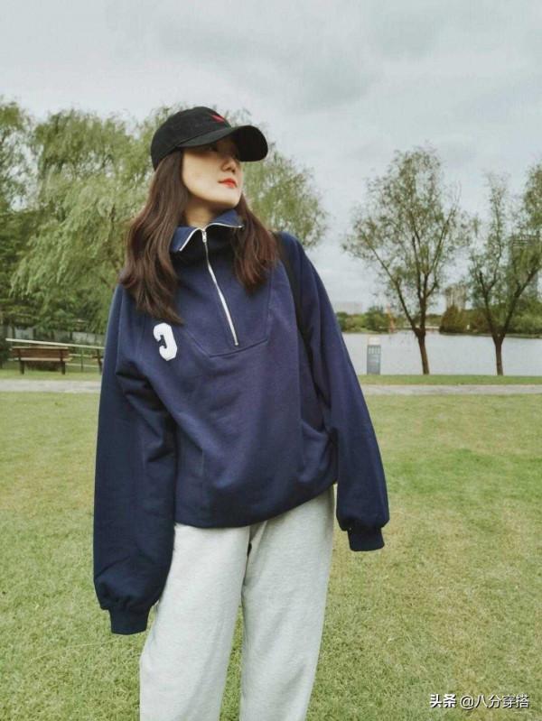 秋冬厚外套怎麼搭？加絨牛仔外套搭配緊身牛仔褲，保暖又洋氣