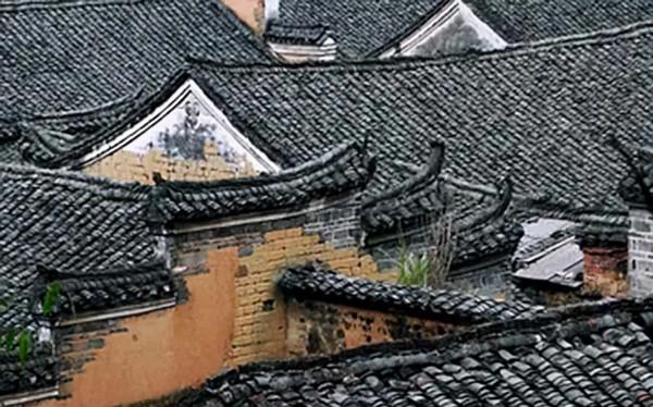 湘西巨匪徐漢章的逃亡路:5千部下被全殲,“整容換臉”當泥瓦匠 湘西巨匪徐漢章的逃亡路:5千部下被全殲,“整容換臉”當泥瓦匠