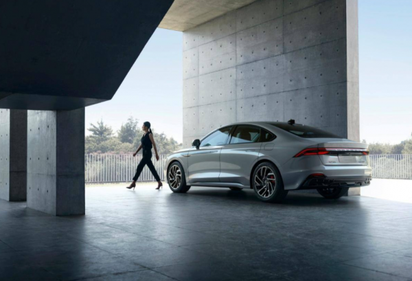 年後要買車？ 2022年這些合資轎車值得關注，賓士EQE、林肯Z領銜