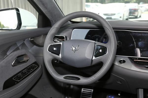 29.19萬,配L3級自動駕駛,708km續航,實拍極狐阿爾法S 29.19萬,配L3級自動駕駛,708km續航,實拍極狐阿爾法S