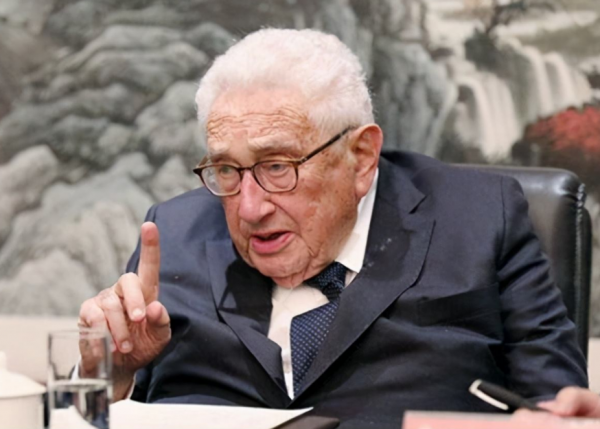 解放軍巡臺後,基辛格稱中國不會在十年內統一,美國應該避免對抗 解放軍巡臺後,基辛格稱中國不會在十年內統一,美國應該避免對抗