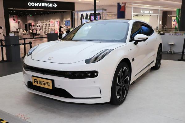 懂車週報｜特斯拉市值首破萬億美元、沃爾沃汽車正式敲鐘上市